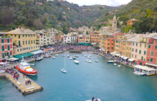 Italy Portofino will fine up to 275 euros the selfies...