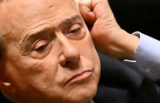 Italy: Silvio Berlusconi spends the night in intensive...