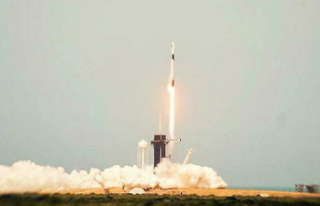 SpaceX: a first test flight of the largest rocket...