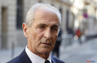 The mayor of Toulon, Hubert Falco, sentenced to three...
