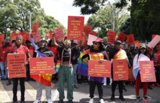 Homosexuality in Uganda: President calls for 'review'...