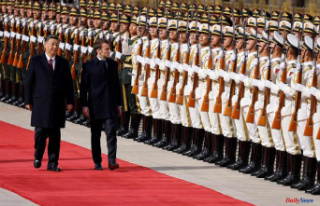 Emmanuel Macron urges Xi Jinping to bring Russia to...