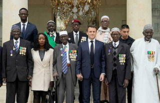 President Macron receives former skirmishers who are...
