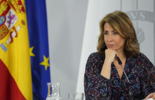 Spain Raquel Sánchez, cornered: ERC and Bildu ask...