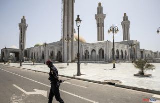 In Senegal, religious put to the test by the political...
