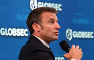 Guerra Emmanuel Macron, at the global security conference:...