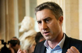 On LGBT issues, François Ruffin admits having to...