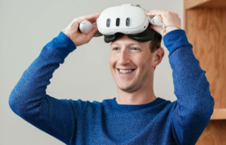 Zuckerberg downplays Apple glasses for his employees:...