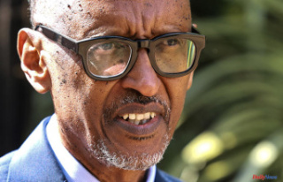 Rwanda's President conducts massive military...
