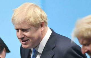 Boris Johnson slams the door of the British Parliament