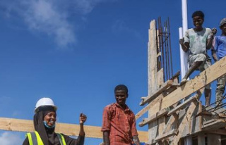 Somalia: with the boom in construction, women engineers...