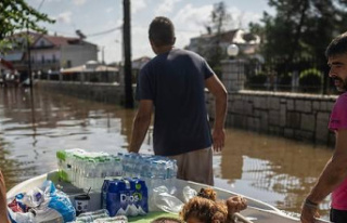 Deadly floods in Greece: 7 dead, rescue operation...