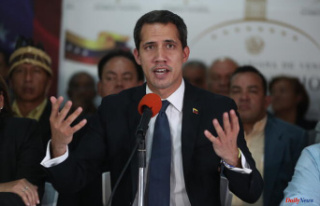 Venezuela issues arrest warrant for opposition leader...
