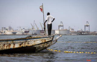 In Senegal, fishermen's income is falling due...