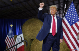 2020 election trial: Court bars Donald Trump from...