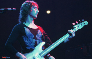 Death of Denny Laine, co-founder of Wings with Paul...