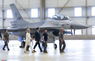 War in Ukraine Netherlands will send at least 18 F-16...