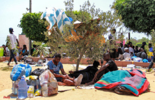 In Tunisia, sub-Saharan migrants now under threat...