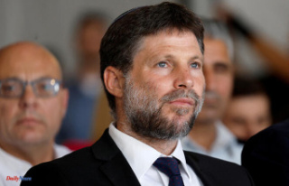 Israel-Hamas war: Israeli finance minister advocates...