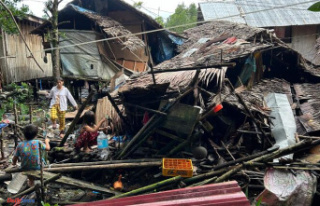 Philippines: Powerful earthquake kills two people