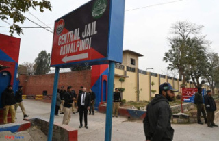 Pakistan: Former Prime Minister Imran Khan sentenced...