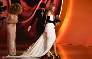 Grammy Awards: Taylor Swift, awarded for “Midnights,”...