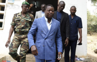 Togo: President Gnassingbé once again asks MPs to...
