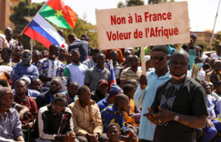Three French diplomats expelled from Burkina Faso...