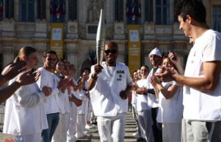 Paris 2024: the Olympic flame begins its journey from...