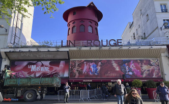 The wings of the Moulin-Rouge fell during the night from Wednesday to Thursday