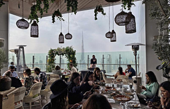 Dubai party-hard debates new workweek: When is brunch?