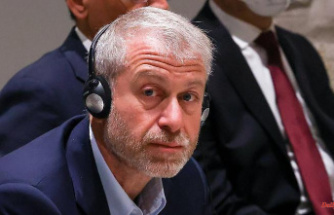 British government worried: will Abramovich let Chelsea go under?