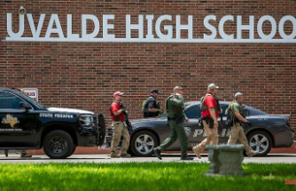 A teacher also dies: shooter kills 14 children at US elementary school