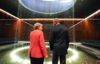 "Lucky to call her friend": Obama raves about former Chancellor Merkel
