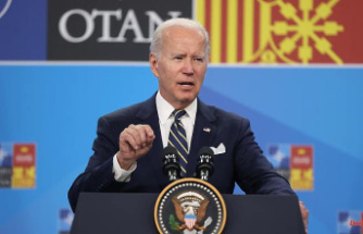 By circumventing the filibuster: Biden wants to secure abortion rights by law