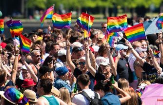 "A strong sign of diversity": 1.2 million people celebrate CSD in Cologne