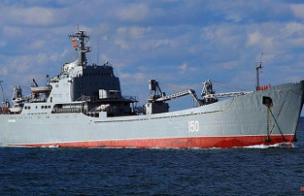 Russia salvages a landing ship from the Ukraine missile attack