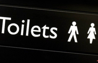 Minister says that new public buildings should have separate male- and female toilets.