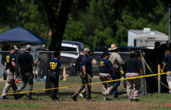 Expert report reprimands police: omissions revealed before school massacre in Texas