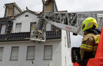 Thuringia: House fire: Ten people evacuated via turntable ladder