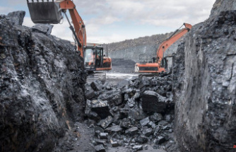 Aberpergwm: Welsh government faces legal challenge over mine