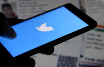 India challenges Twitter to take down tweets