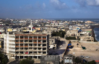 Al-Shabaab claims: attack on hotel in Mogadishu - at least six dead