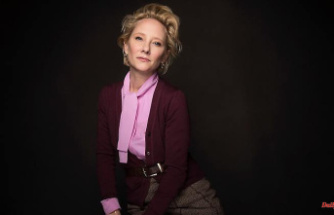 "Deep, indescribable sadness": Anne Heche's family and friends say goodbye
