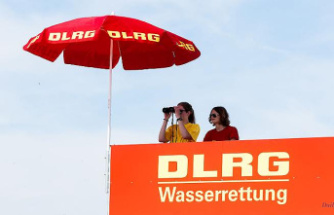 North Rhine-Westphalia: DLRG invites you to swim in the river Weser for the first time