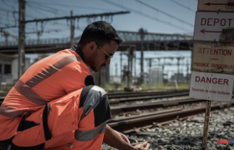 How does the SNCF adapt to heat waves and heat waves?