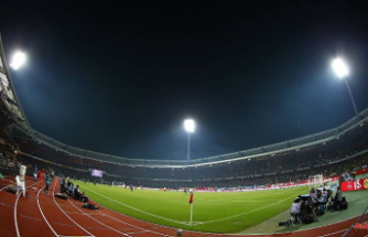 Floodlights and undersoil heating off: energy crisis puts pressure on the game plan of the second division