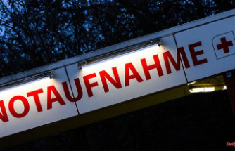 North Rhine-Westphalia: 22-year-old drives around power poles: four people injured