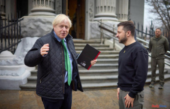 Boris Johnson in kyiv, maybe that's a detail for you...