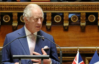 In front of the Senate, Charles III celebrates Franco-British friendship